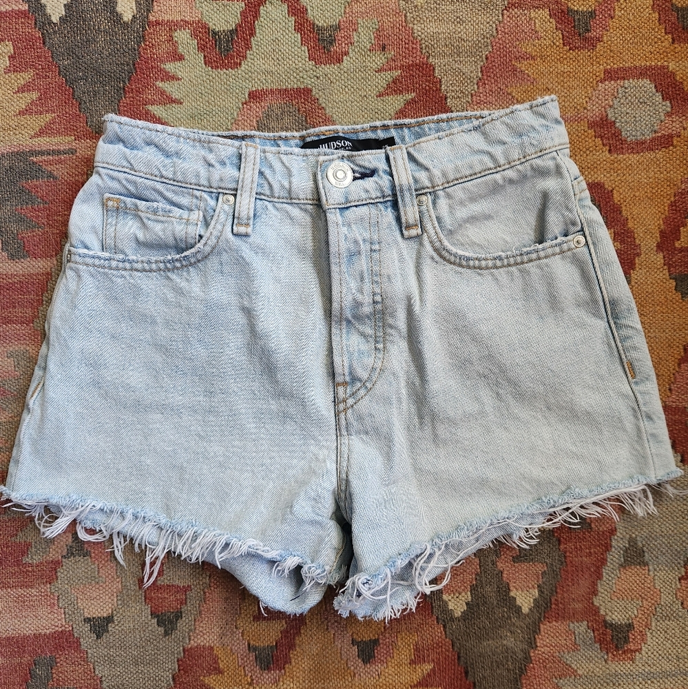 Hudson Denim "Cara" Classic Short Light Wash Size 25
